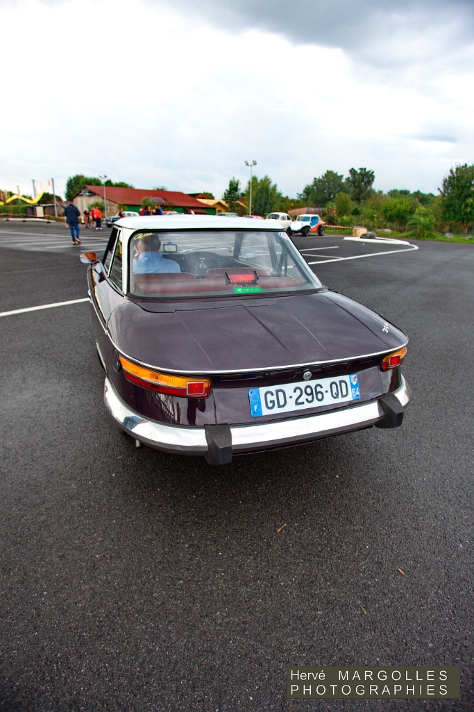 Panhard 24CT-01.jpg